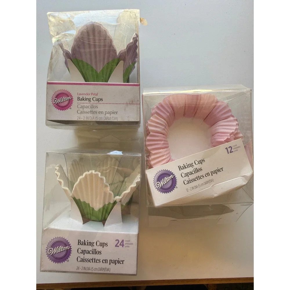 Wilton Baking Cups Lot 60ct Lavender White Petal Pink Ruffle 2in Cupcake Liners